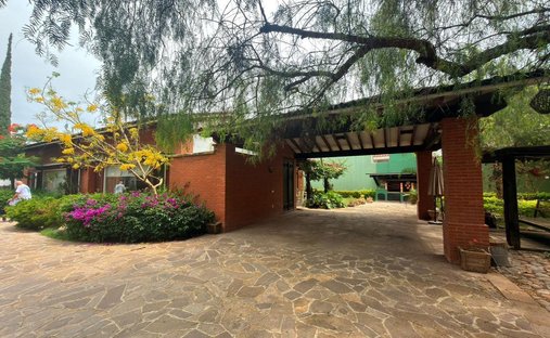 House in El Molino Residencial, Guanajuato, Mexico 1