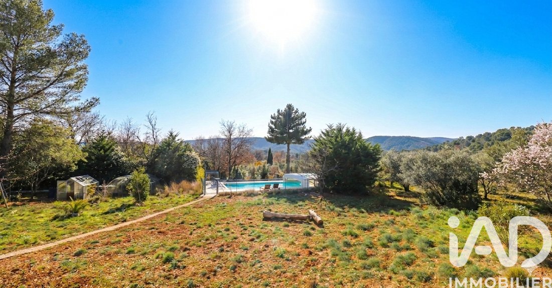 House in La Roquebrussanne, Provence-Alpes-Côte d'Azur, France 1 - 17362069
