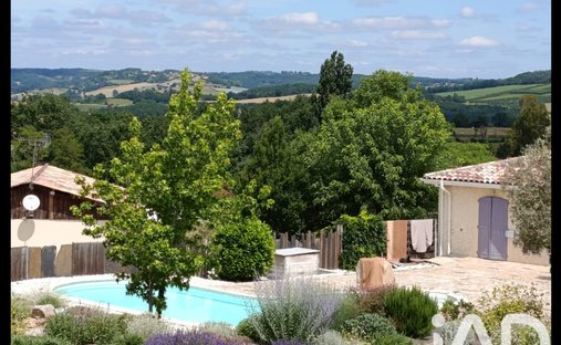 House in Montesquieu, Occitania, France 1