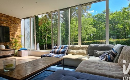 House in Saint-Sebastien-sur-Loire, Pays de la Loire, France 1