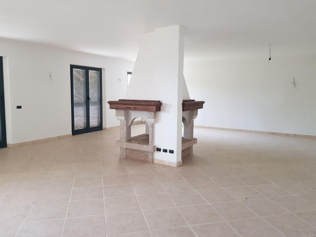Villa in Campagnano di Roma, Lazio, Italy 3 - 18326035