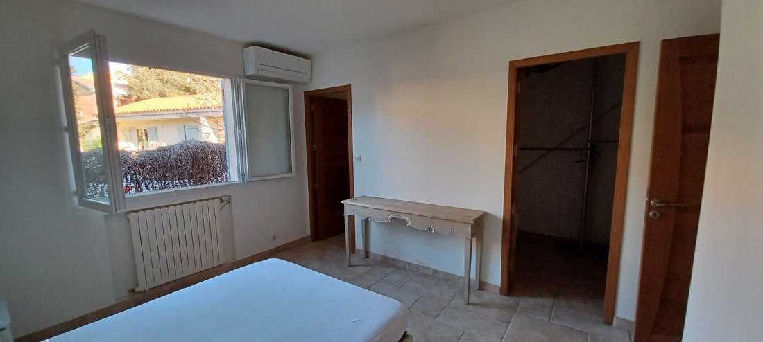 Villa in Six-Fours-les-Plages, Provence-Alpes-Côte d'Azur, France 5 - 18326004