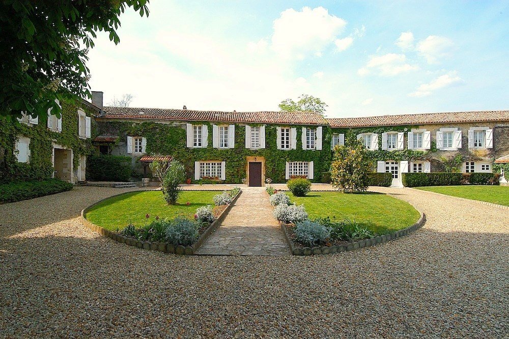 Dirac, Nouvelle-Aquitaine, France 2 - 18325344