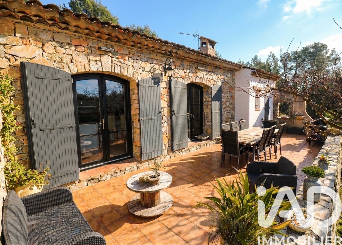 House in La Roquebrussanne, Provence-Alpes-Côte d'Azur, France 2 - 17362069