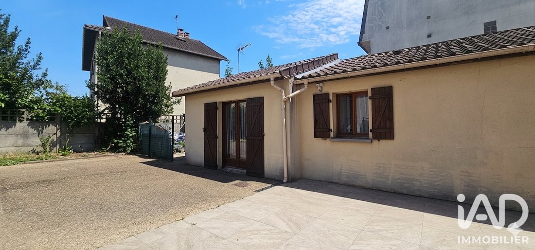 Liegeard-Montesquieu, Livry-Gargan, France 3 - 18246864