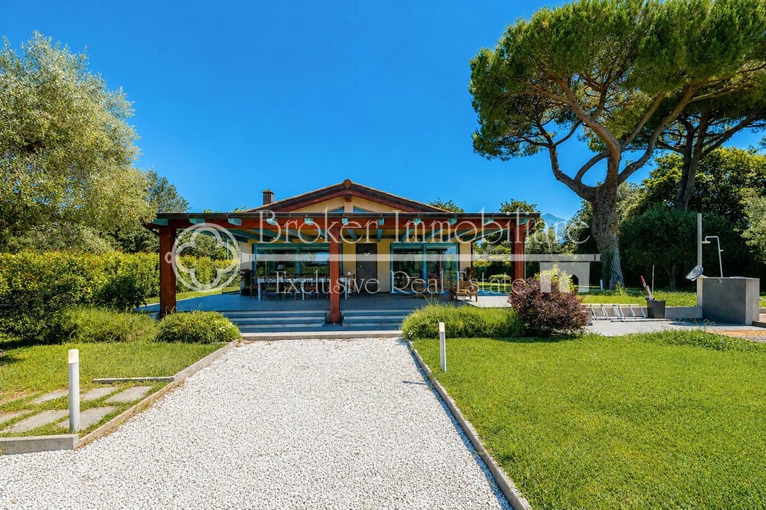 Villa in Tonfano, Pietrasanta, Italy 4 - 18325331