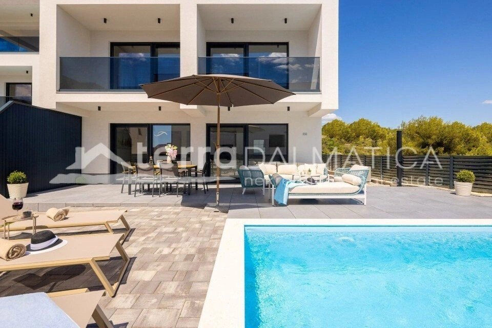 House in Rogoznica, Sibenik-Knin County, Croatia 1 - 14301547