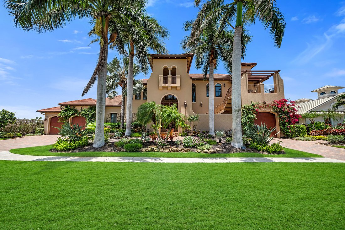 Maison à Marco Island, Floride, États-Unis 1 - 18326299