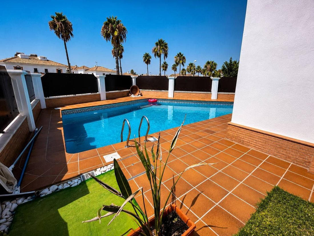 Chalet in Cartaya, Andalusia, Spain 4 - 18326233