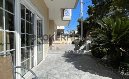 House in Argyroupoli, Attica, Greece 1