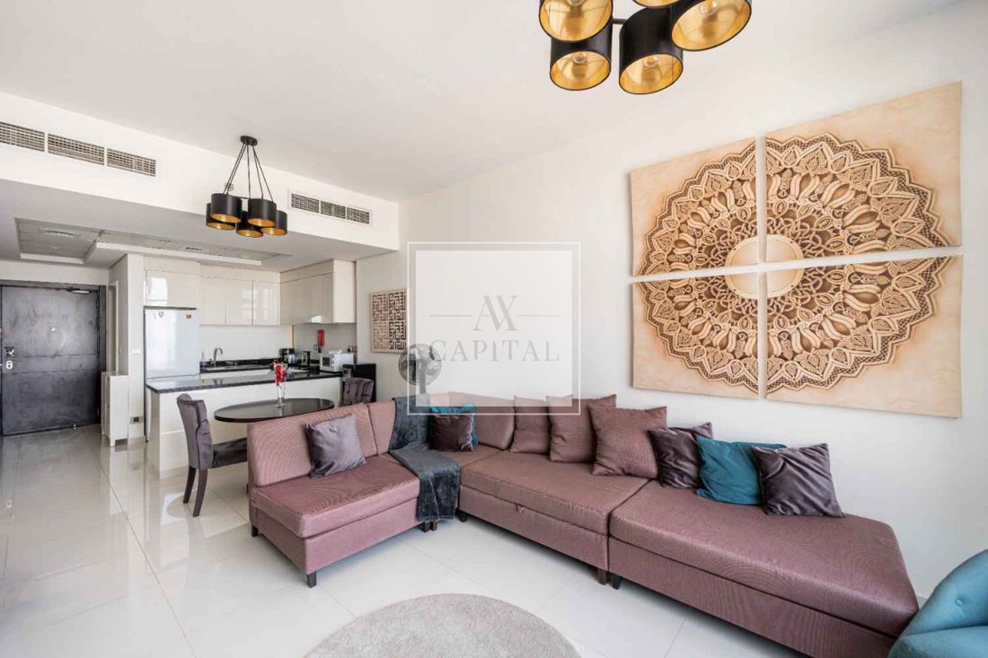 Apartment in Ras Al Khor Industrial Area, Dubai, United Arab Emirates 2 - 18325644