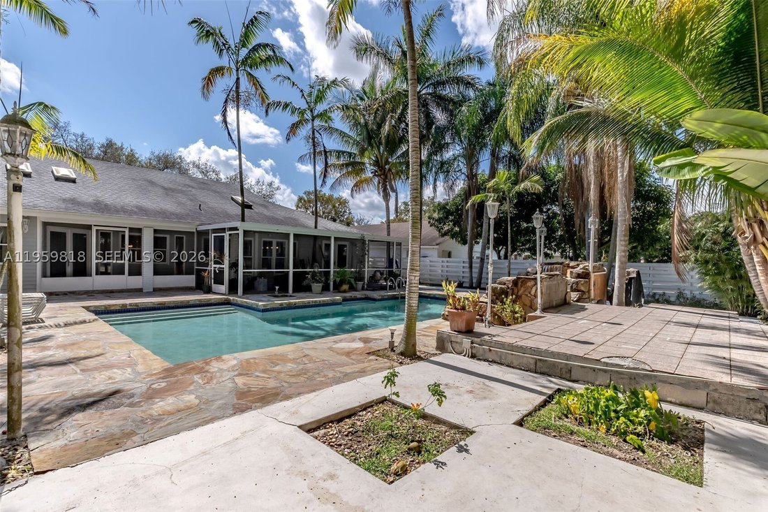 House in Miami, Florida, United States 3 - 17309060
