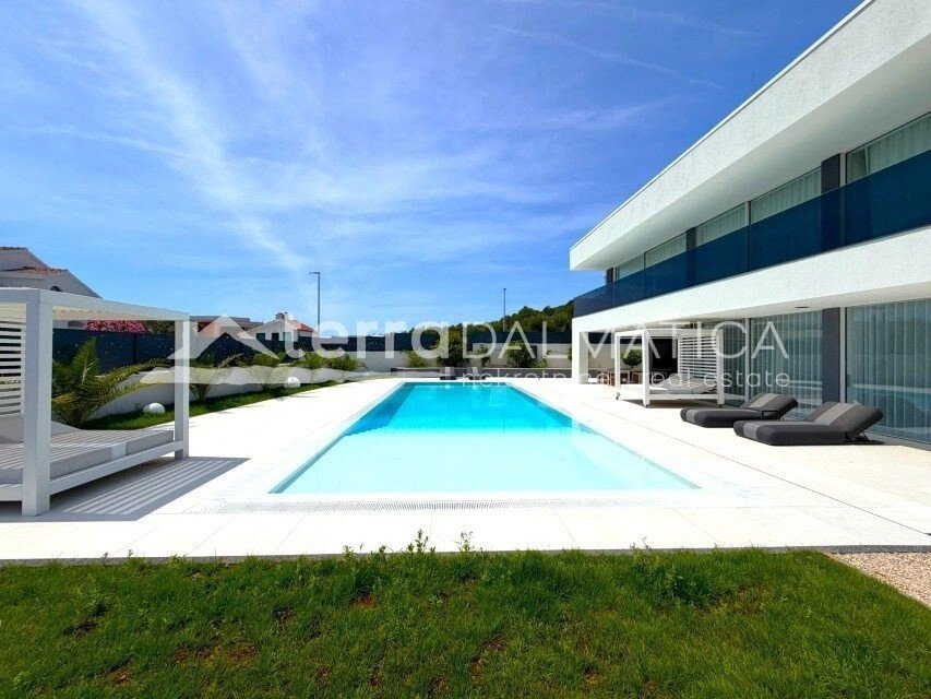 Villa in Vodice, Sibenik-Knin County, Croatia 5 - 17536947