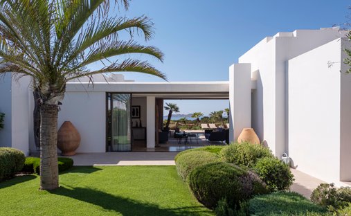 Villa in Sant Josep de sa Talaia, Balearische Inseln, Spanien 1
