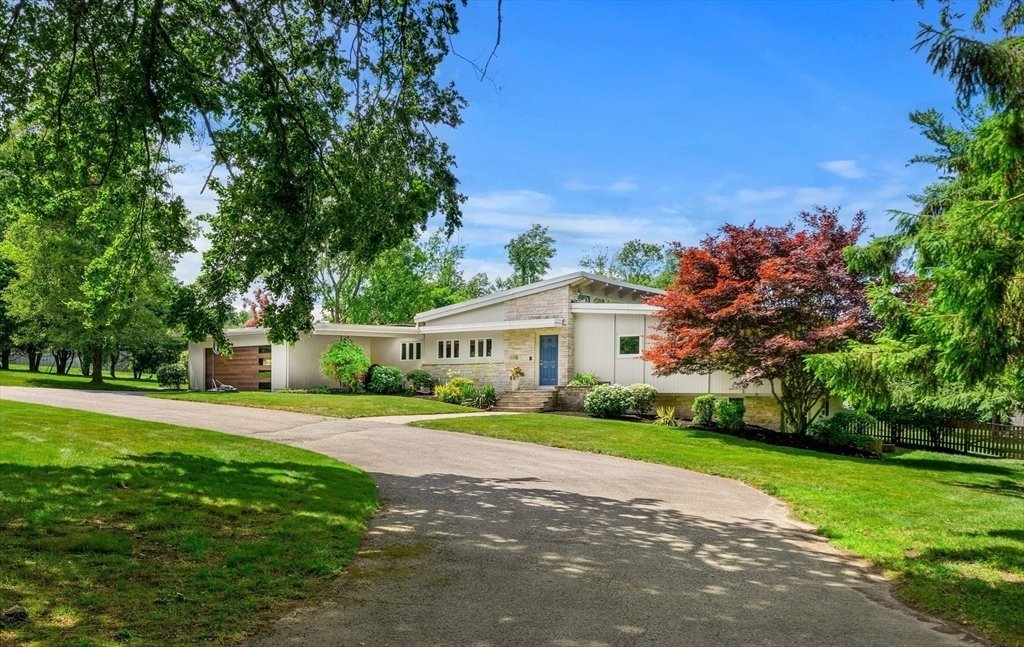 House in Milton, Massachusetts, United States 1 - 18255550