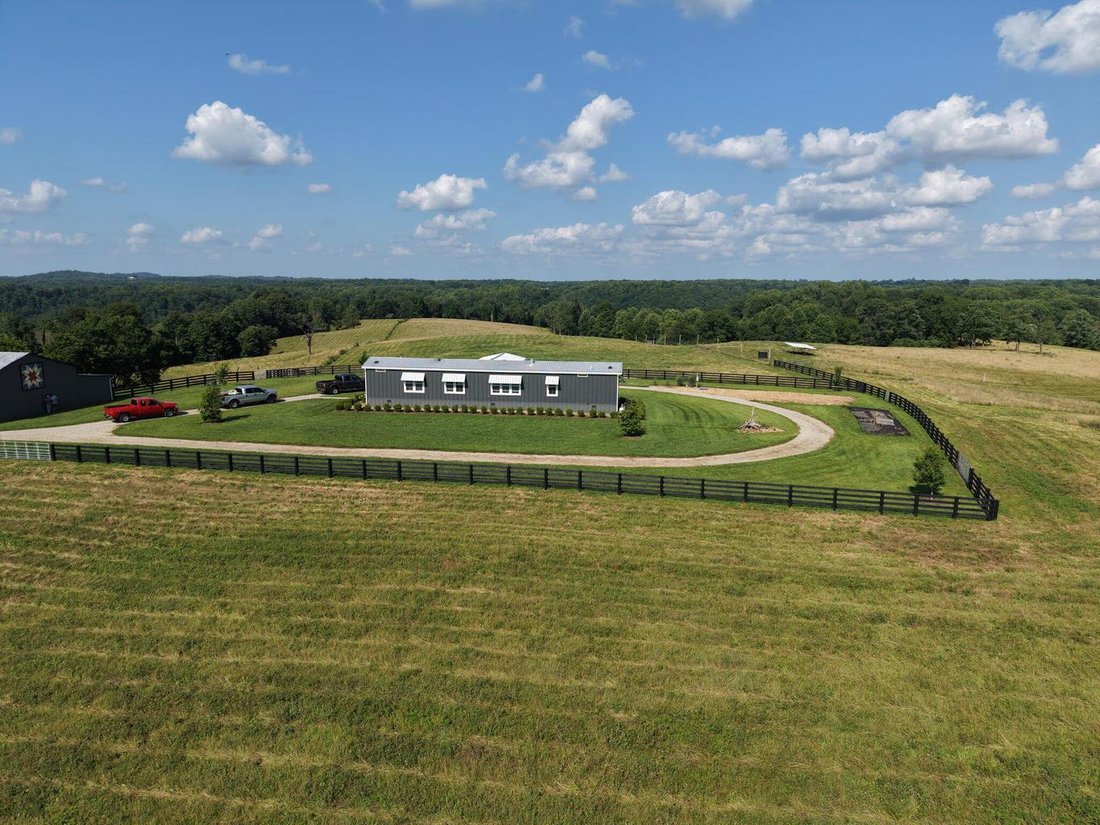 Farm Ranch in Yosemite, Kentucky, United States 2 - 18326440