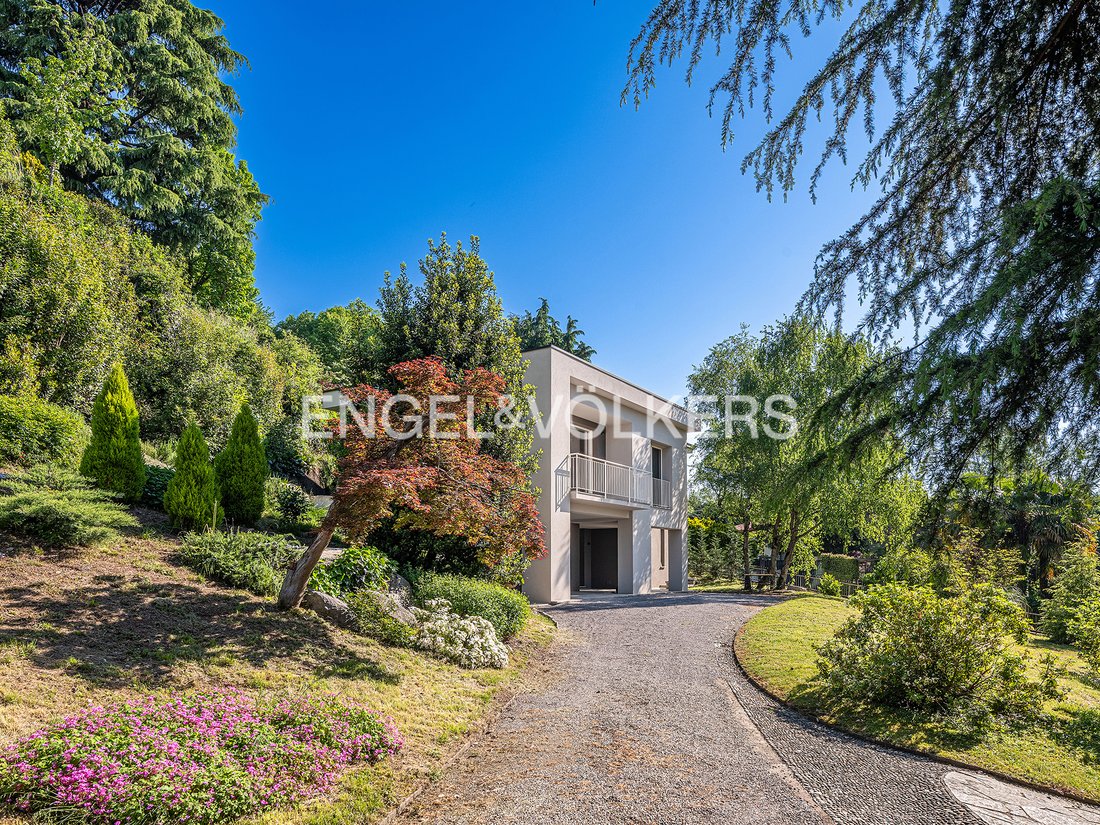 Villa in Erba, Lombardy, Italy 3 - 18326555
