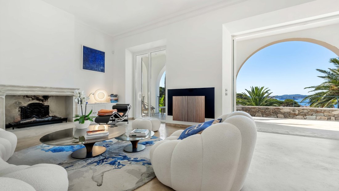 House in Ville-Les Saquedes-Le Bouillonnet, Sainte-Maxime, France 4 - 18326581
