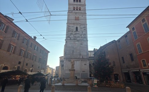 Apartment in Historic Center, Modena, Emilia-Romagna 1