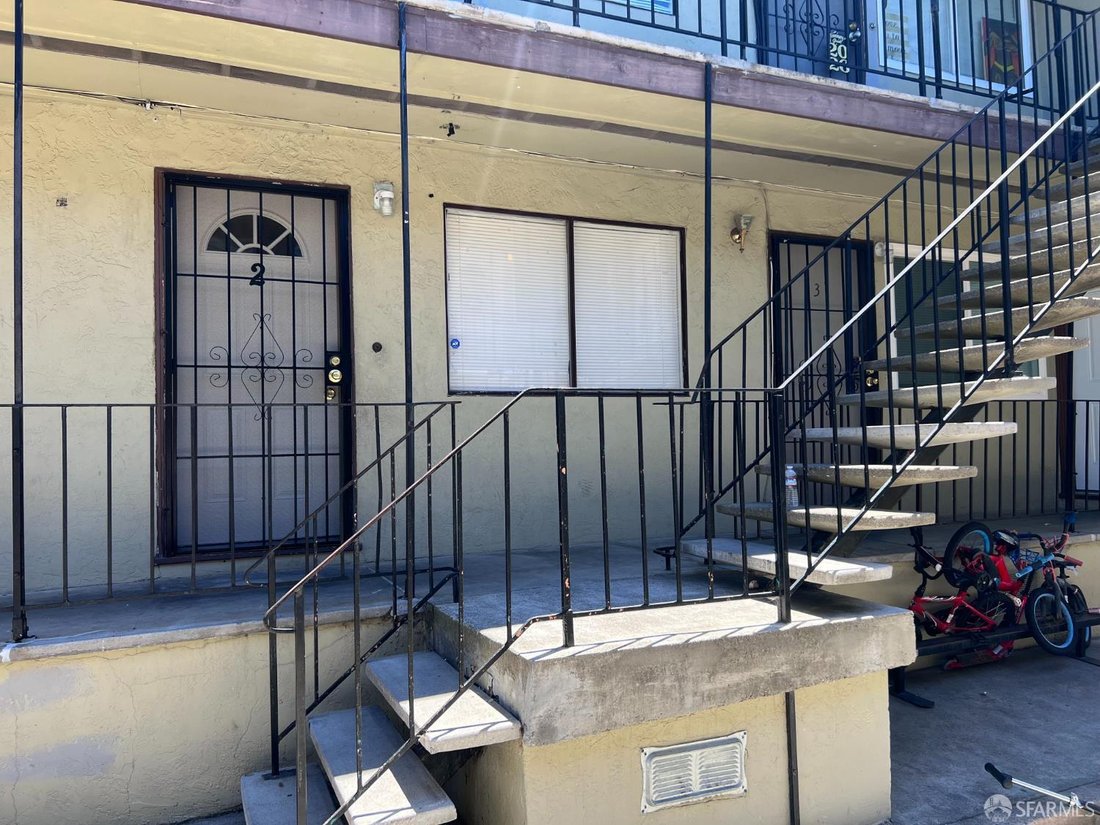 Richmond, California, United States 4 - 18329159