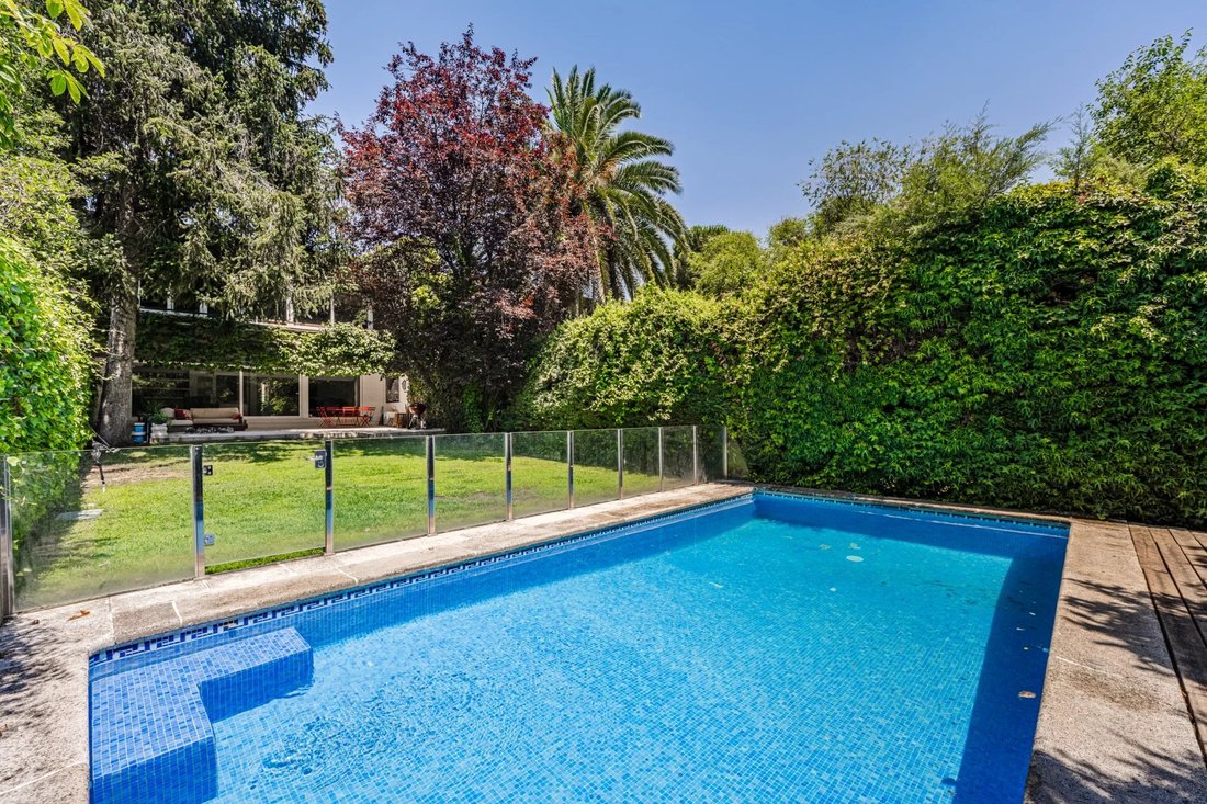 Townhouse in La Moraleja, Alcobendas, Comunidad de Madrid 1 - 18328365