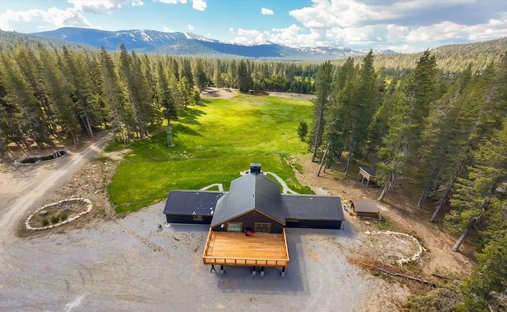 House in Loyalton, California, United States 1