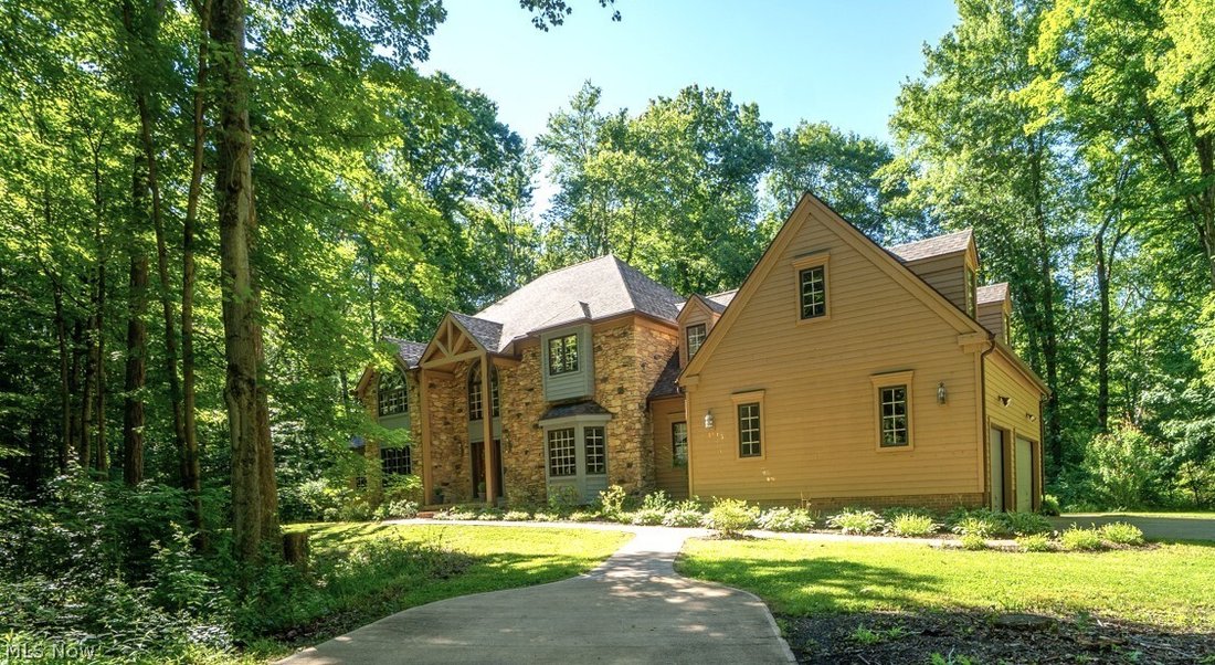 House in Novelty, Ohio, United States 1 - 18329773