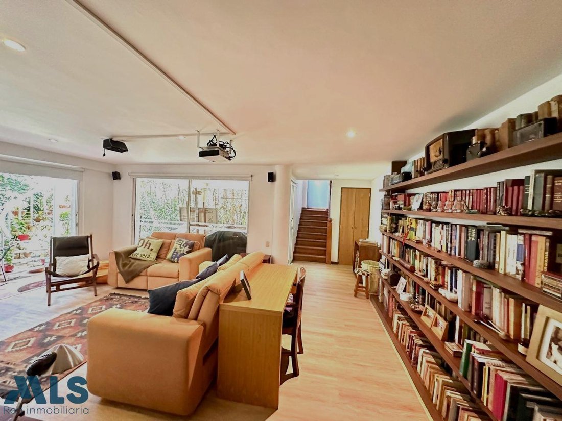 House in Medellín, Antioquia, Colombia 4 - 18327335