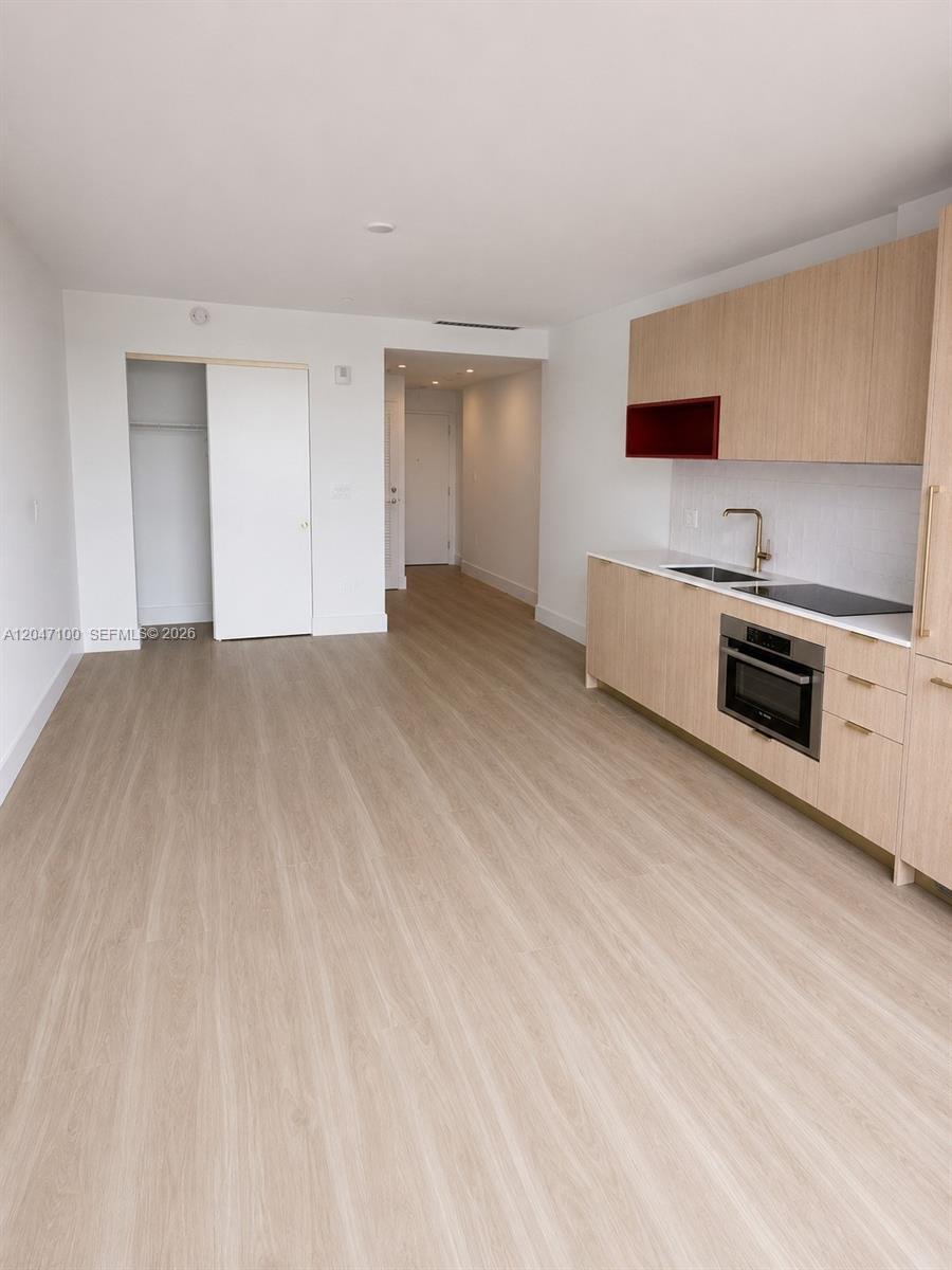Condo in Miami, Florida, United States 3 - 18331679