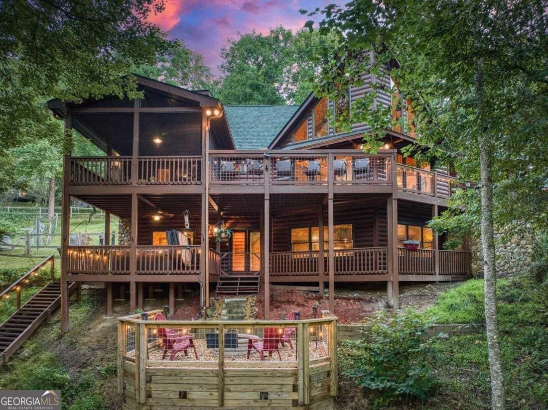 Blue Ridge, Georgia, United States 1 - 17863563