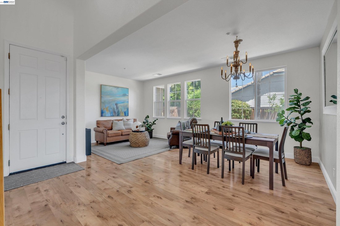 House in Brentwood, California, United States 5 - 18327742