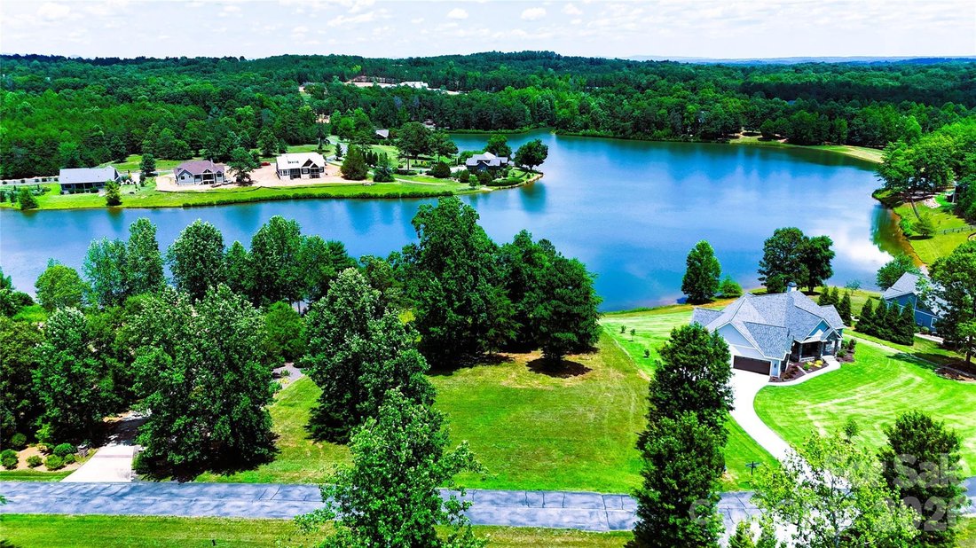 House in Columbus, North Carolina, United States 2 - 18049213