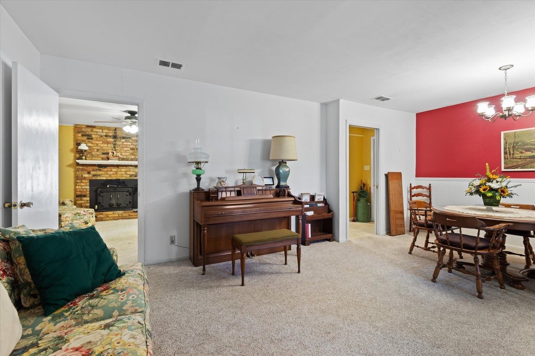 House in Tyler, Texas, United States 3 - 18329050