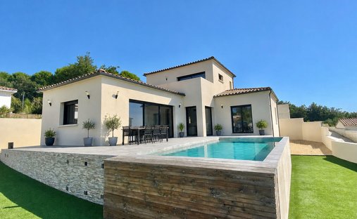 Villa in Montagne des Chèvres, Villeneuve-lès-Avignon, France 1