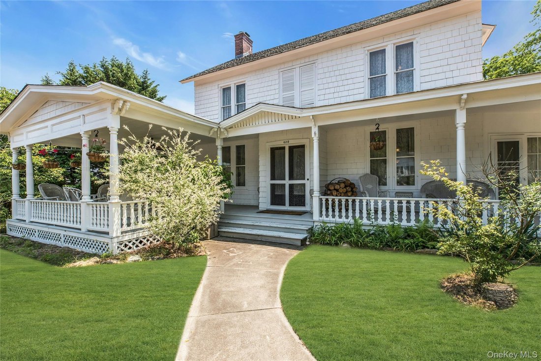 House in East Moriches, New York, United States 5 - 18331615