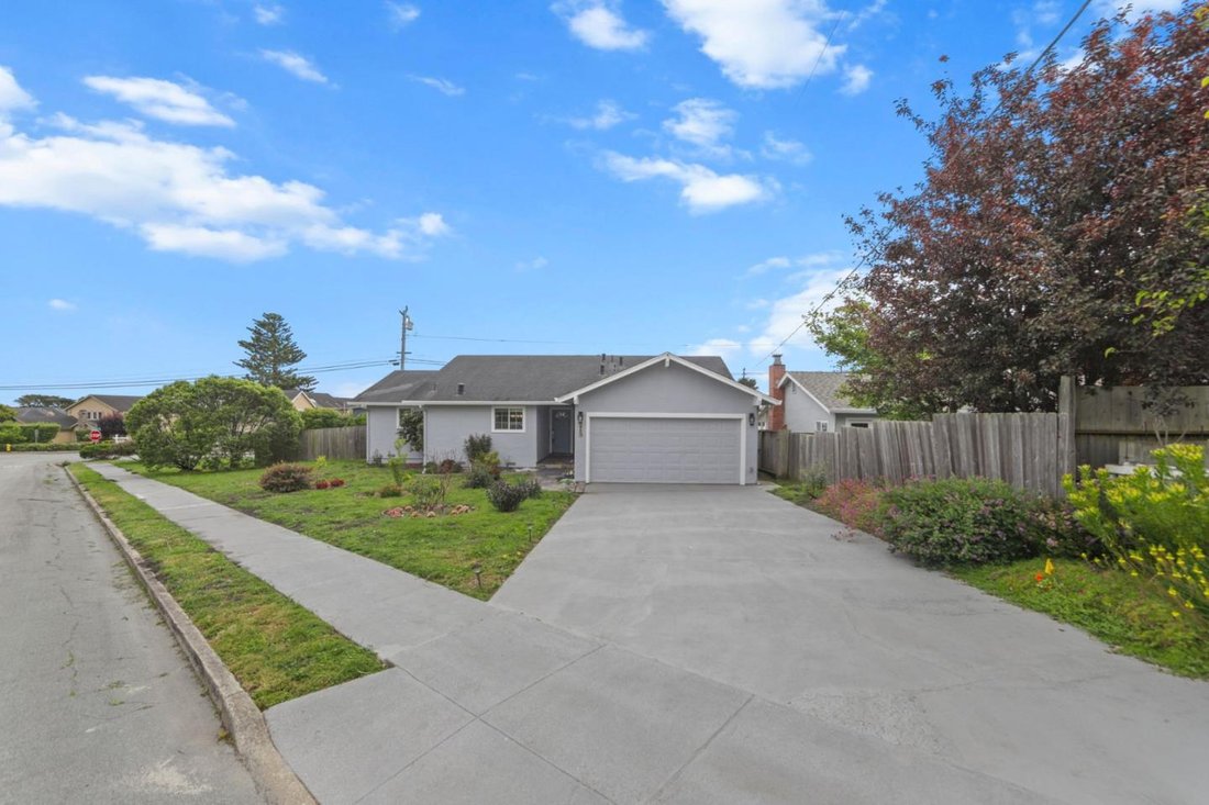 House in El Granada, California, United States 3 - 18330333