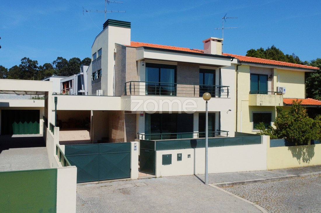 House in Castelo da Maia, Porto District, Portugal 2 - 18331724