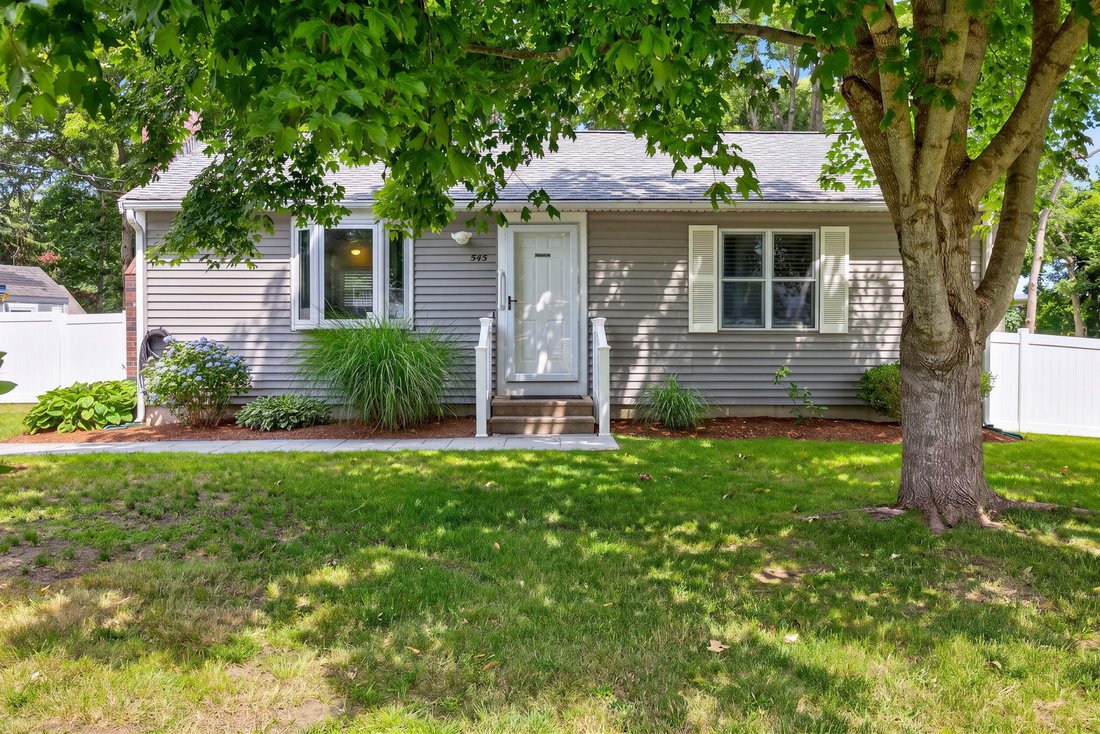 House in Barnstable, Massachusetts, United States 1 - 18326615