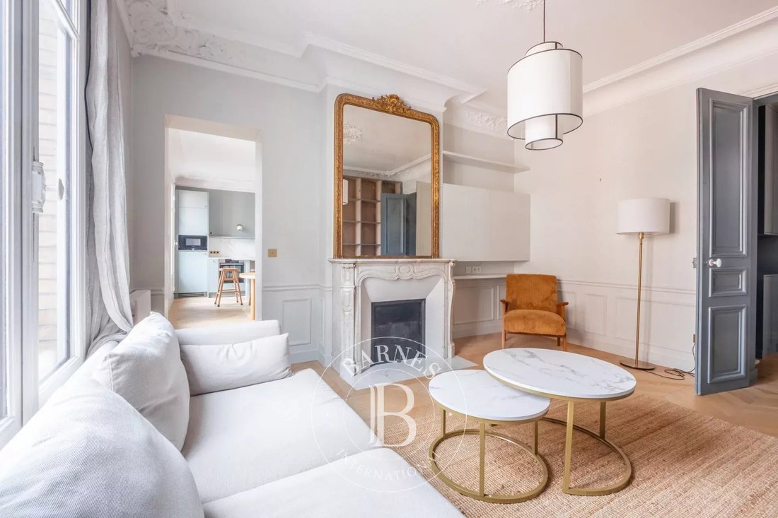 Apartment in Gros Caillou, Paris 7e Arrondissement, Paris 4 - 18326911