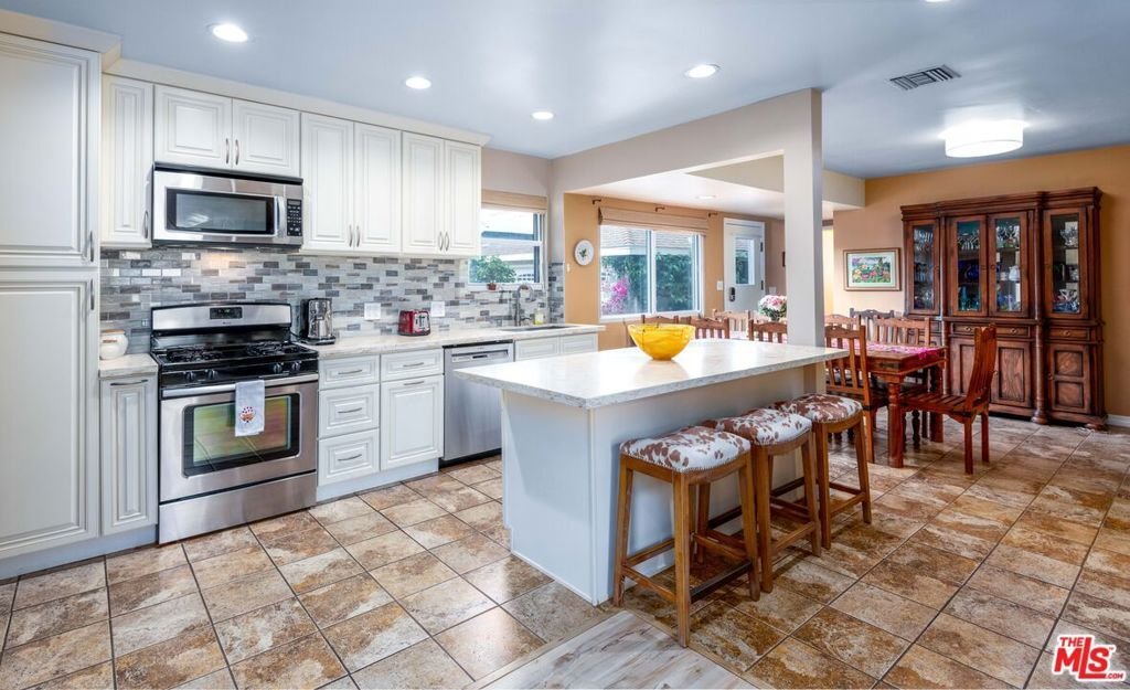 House in Los Angeles, California, United States 5 - 18329624