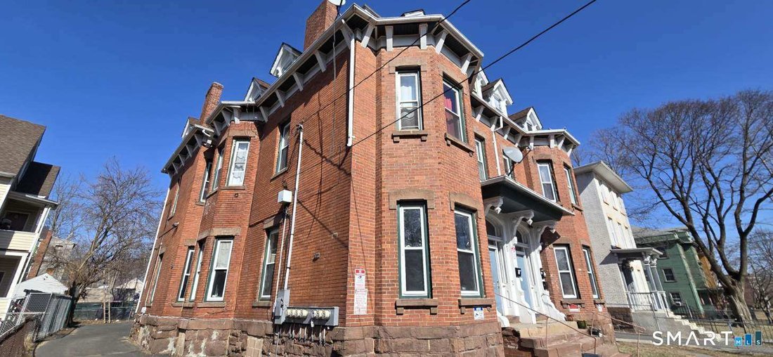 Hartford, Connecticut, United States 2 - 18329338
