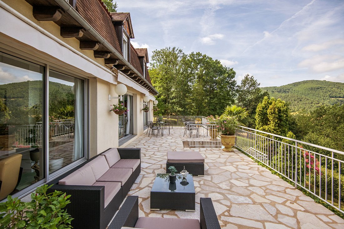 Villa in Saint-Vincent-du-Pendit, Occitania, France 3 - 18064904