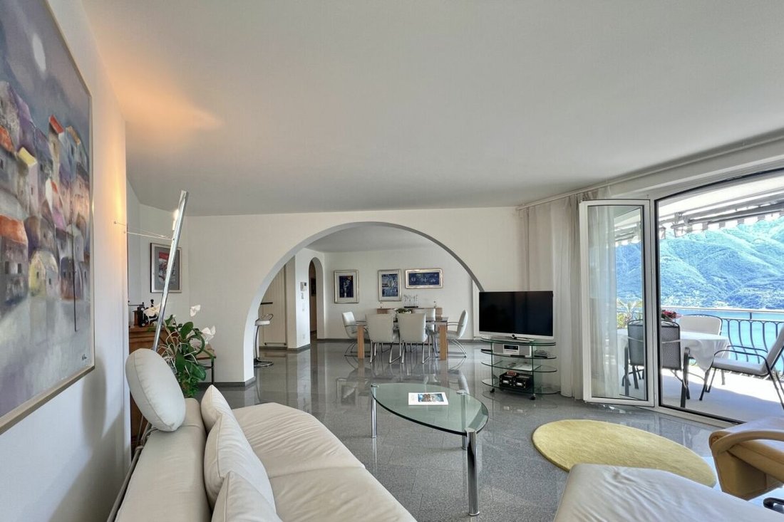 Apartment in Brione sopra Minusio, Ticino, Switzerland 3 - 18328270