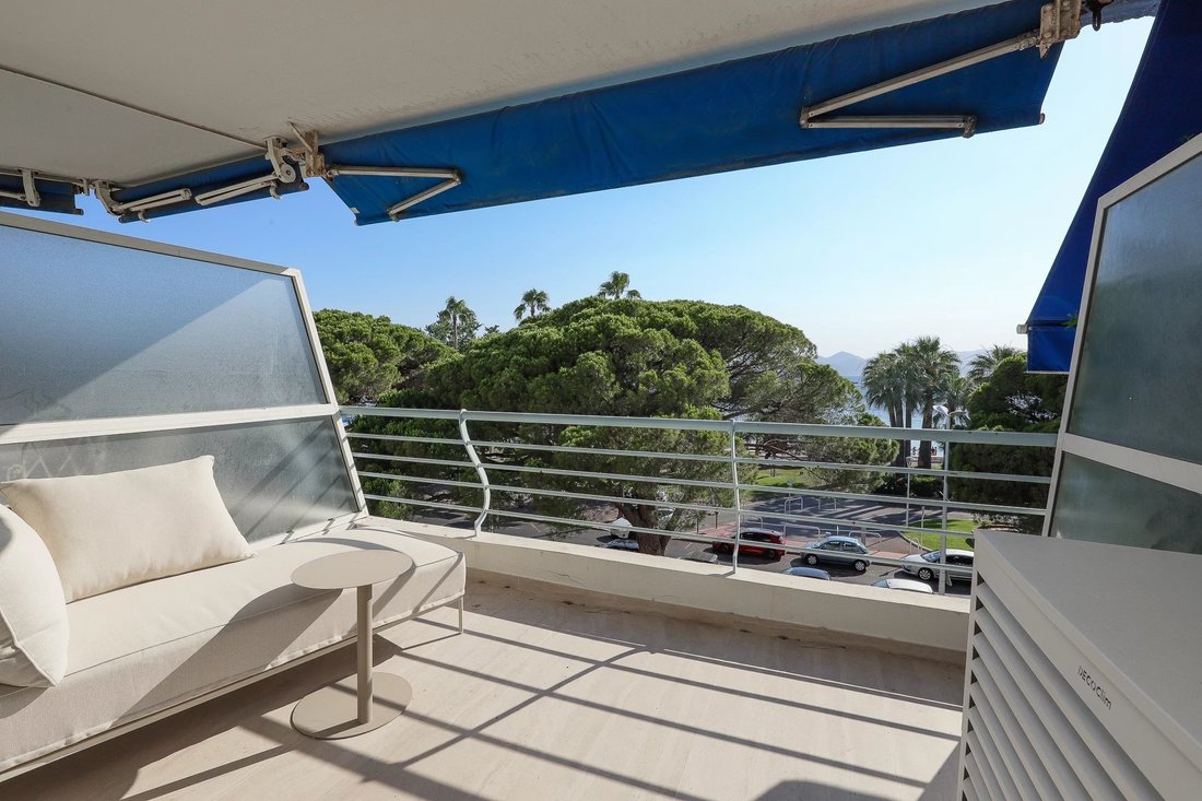 Apartment in Cannes, Provence-Alpes-Côte d'Azur, France 2 - 18328129