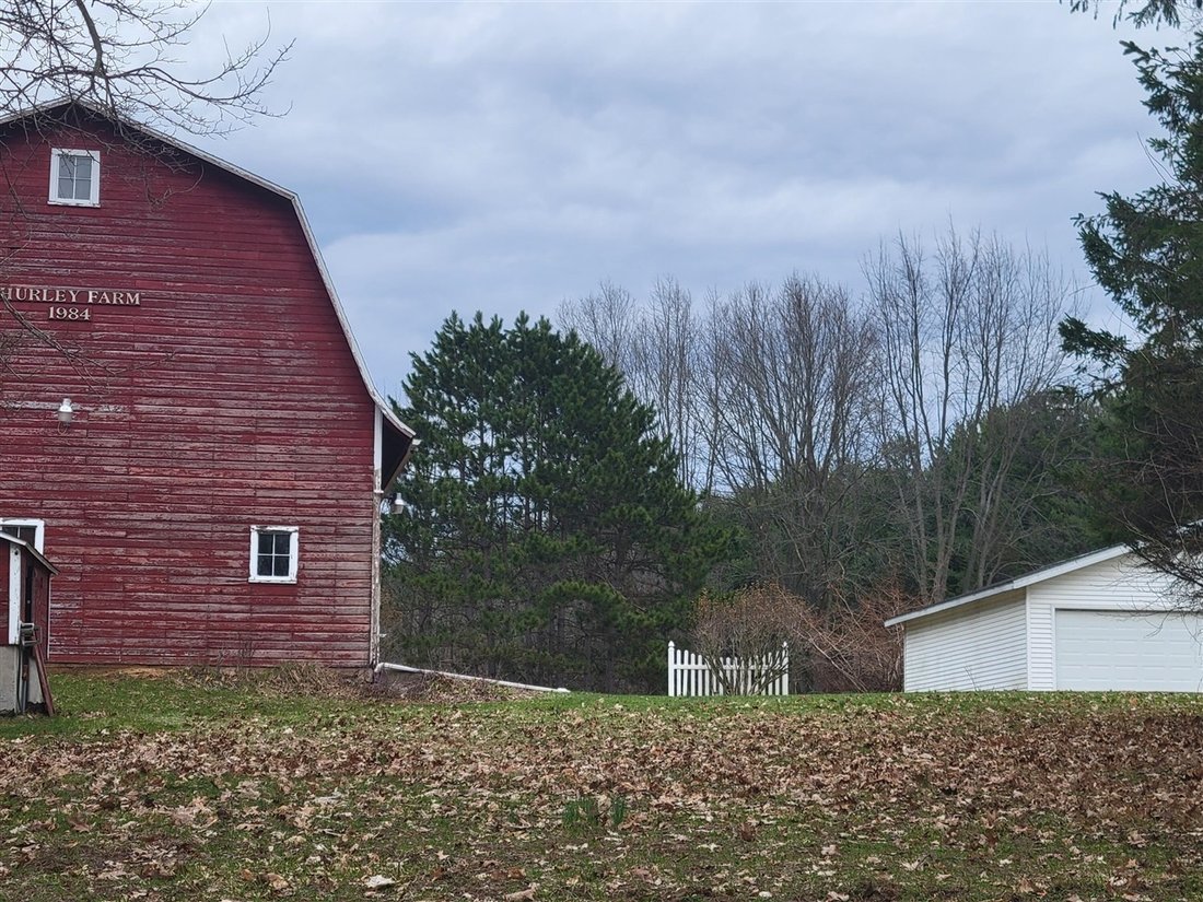 House in Gobles, Michigan, United States 2 - 18326802