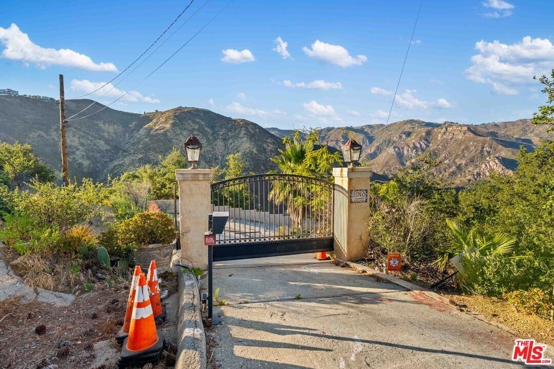 Land in Malibu, California, United States 5 - 18332170