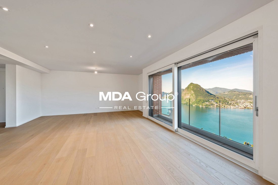 Villa in Lugano, Ticino, Switzerland 2 - 18332137