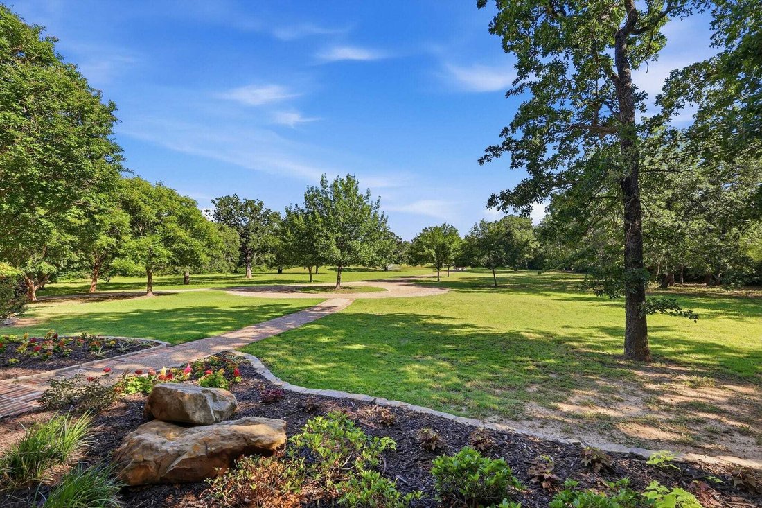 House in Lantana, Texas, United States 5 - 17766848