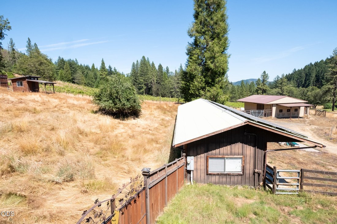 House in Roseburg, Oregon, United States 3 - 18326716