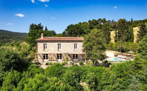 Villa in Riparbella, Tuscany, Italy 1